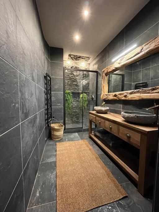 Appartement Haussmannien A 200M Des Halles. 나르본 외부 사진